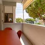 Guesthost - Sea View Flat With Balconies Near The Lejlighed *