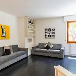 Guesthost - Sea View Flat With Balconies Near The Livorno